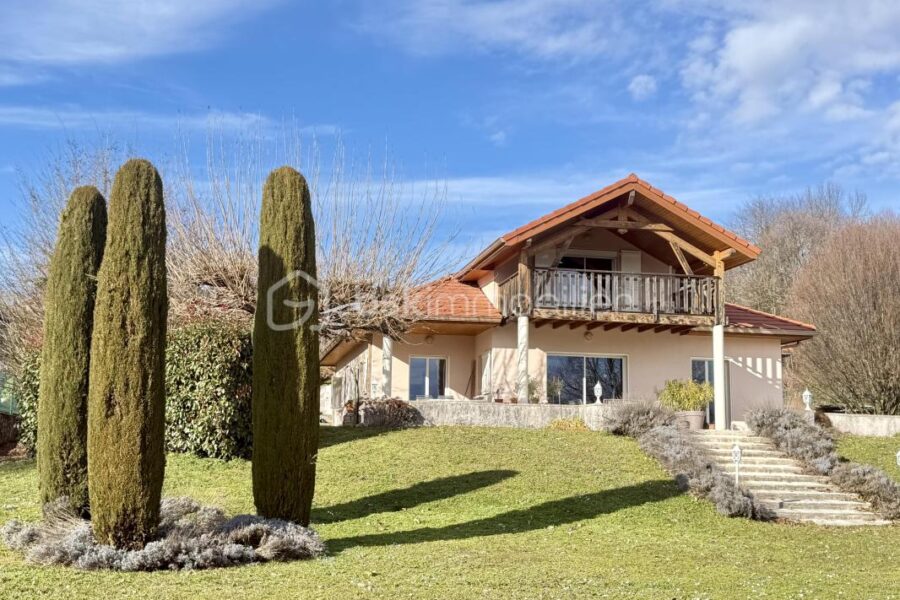 Maison à vendre à Voiron — Vue montagne — photo 2
