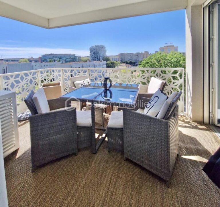 APPARTEMENT 3 PIÈCES 62m2 AVEC TERRASSE ET PARKING – 3 pièces – 2 chambres – 62 m²