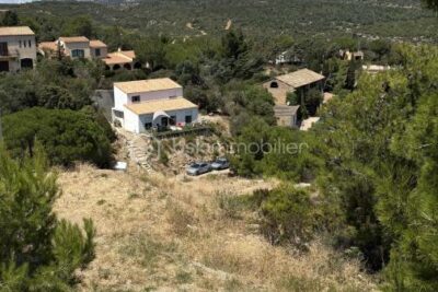 Terrain à vendre à Treilles