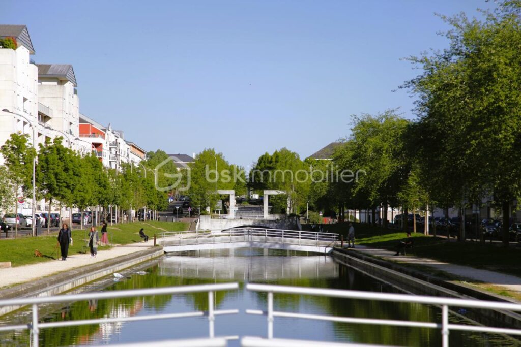 CRÉTEIL POINTE DU LAC – T5 D’EXCEPTION – DPE CLASSE C – ÉTAGE ÉLEVÉ – 5 pièces – 3 chambres – 78 m²