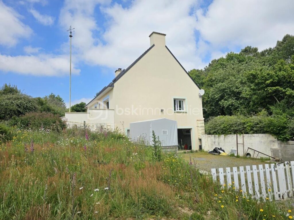 SOUS OFFRE D’ACHAT / Maison à la nantaise 127m² / 5 chambres / 3000m² de terrain – 6 pièces – 5 chambres – 127 m²