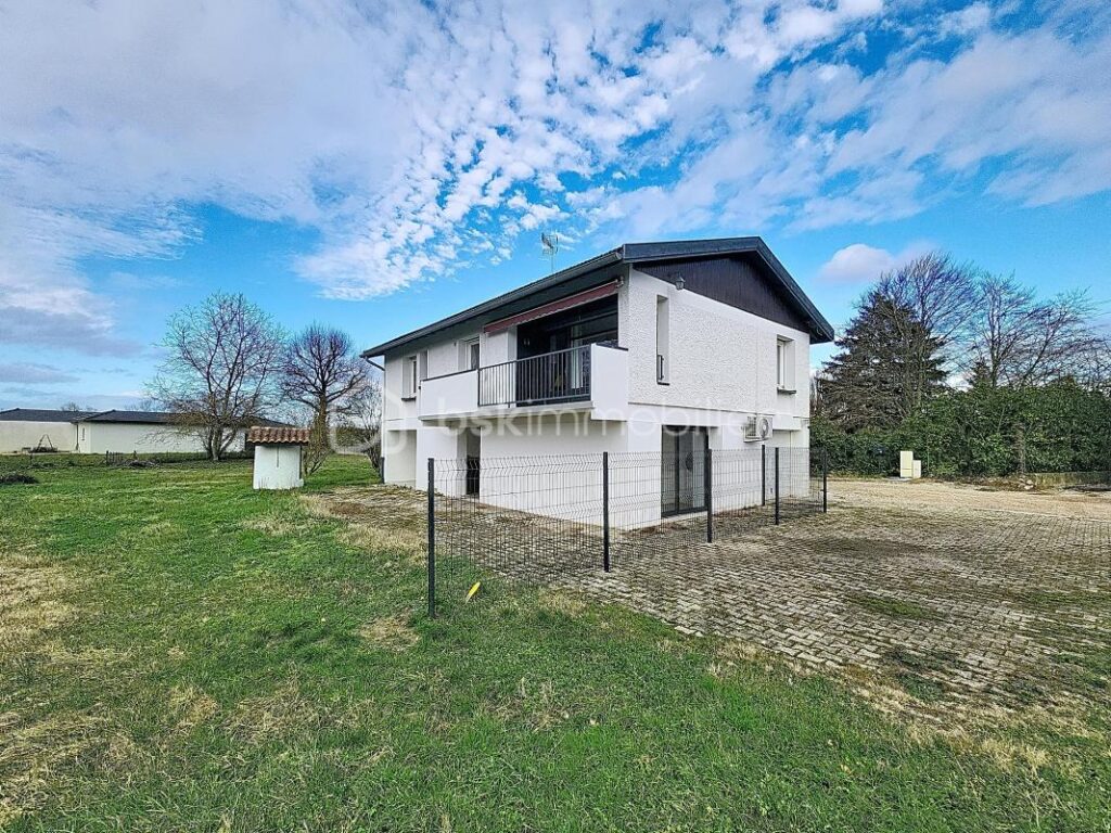 Belle et lumineuse maison 5 pièces 110,41m2 sur un terrain de 565m2 – 5 pièces – 4 chambres – 110 m²