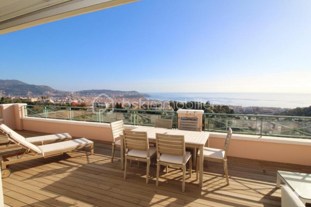 Penthouse 122m2 4 Pièces Vue Mer Au calme a vendre – 4 pièces – 3 chambres – 122 m²