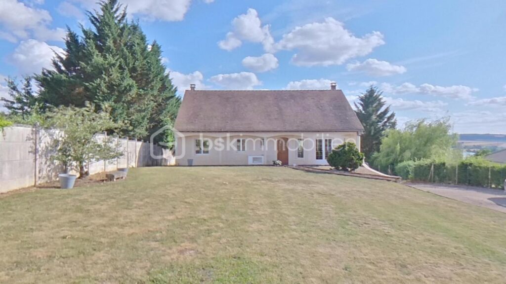 Pavillon de plain pied sur sous-sol de 127 m² sur 3450 m² de terrain – 5 pièces – 3 chambres – 127 m²