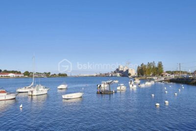 Charmant appartement en vente dans un immeuble de caractère près de toutes commodités – 3 pièces – 2 chambres – 45 m²