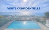CARQUEIRANNE: VILLA D’ARCHITECTE DE 200 M2 AVEC VUE MER EXCEPTIONNELLE ET PISCINE A DEBORDEMENT – 7 pièces – 5 chambres – 200 m²