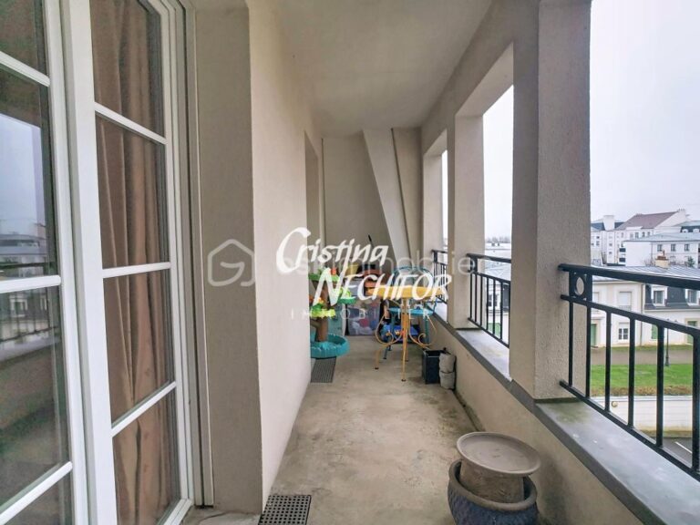 À VENDRE – Appartement 2 pièces avec une loggia– Dernier étage – Une place de parking – SERRIS (77700) – 2 pièces – 1 chambre – 45 m²