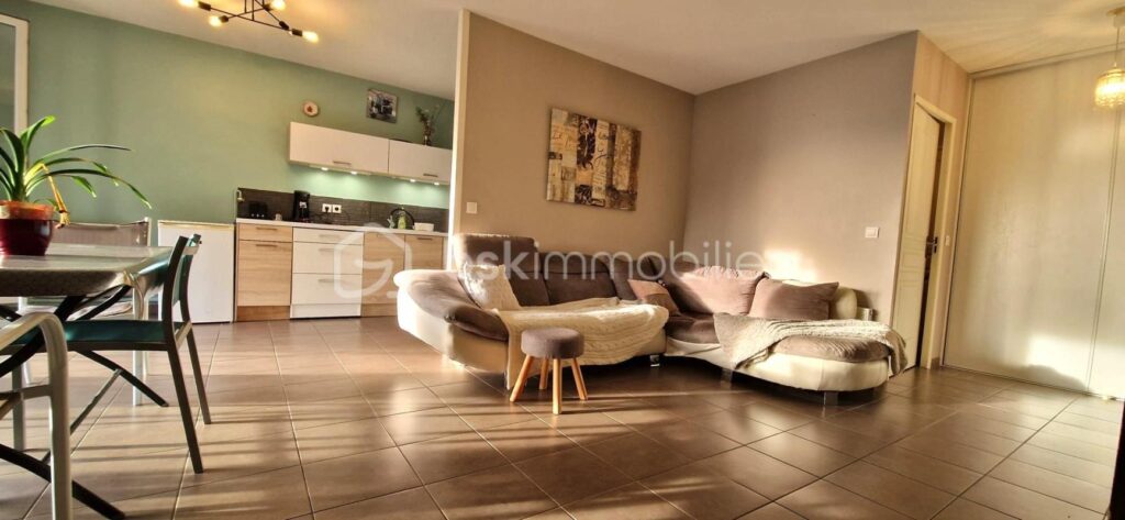 LUMINEUX T3 SANS VIS-À-VIS – 3 pièces – 2 chambres – 66 m²