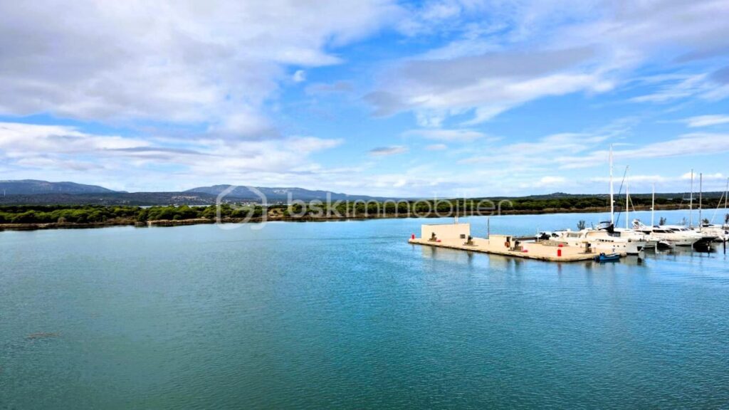 *** Appartement de 29m² T2 avec VUE +++ sur mer à Port-Leucate *** – 2 pièces – 1 chambre – 23 m²