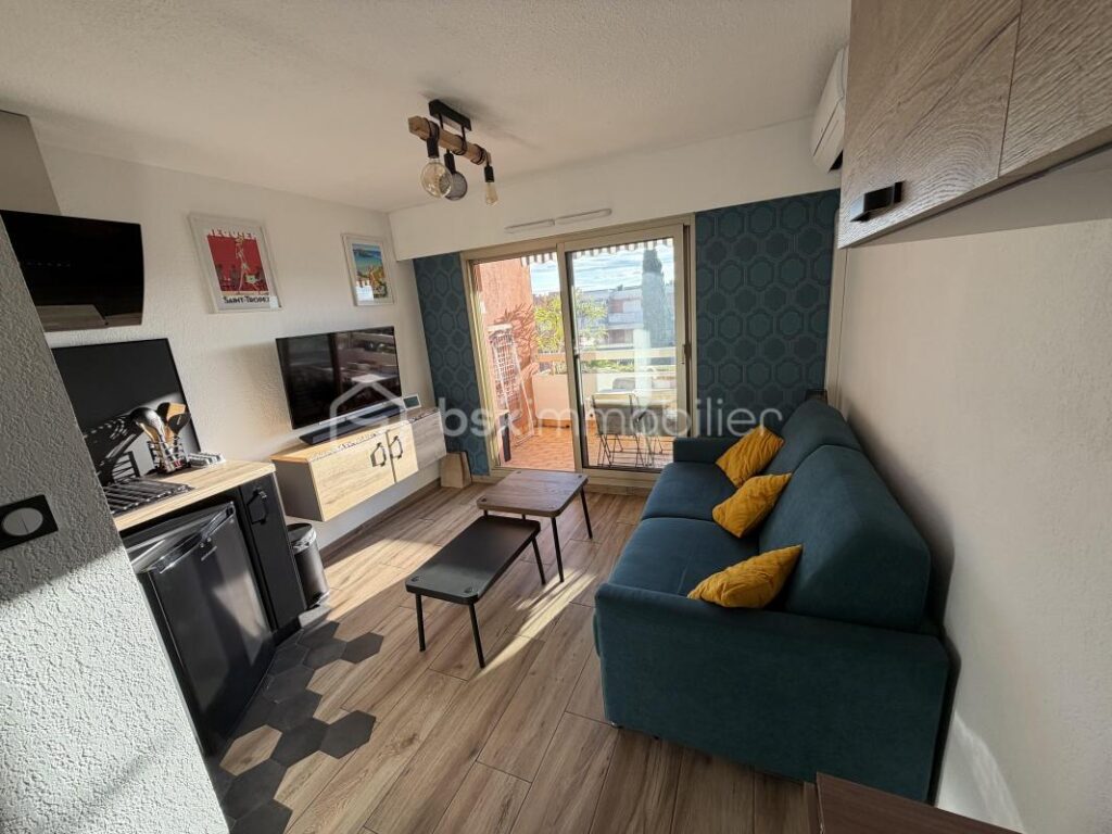 Studio Climatisé et Rénové 100 m des Plages – Cavalaire sur Mer 83240 – 1 pièce – NR chambres – 17 m²
