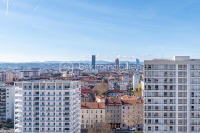 Appartement lumineux au sommet de Villeurbanne – 4 pièces – 3 chambres – 83 m²