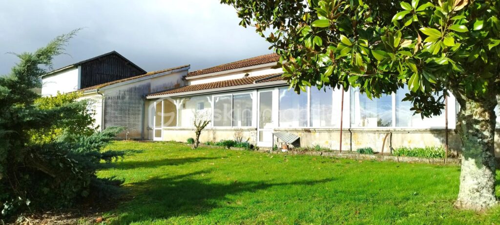 OPPORTUNITE RARE! – 7 pièces – 4 chambres – 174 m²