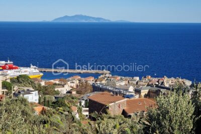 MAISON INDIVIDUELLE – 3 pièces – 2 chambres – 100 m²