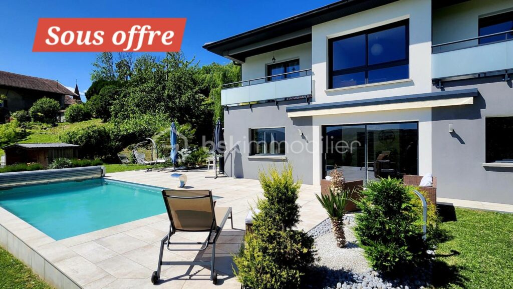 Maison moderne construite en 2020 + terrain constructible pour éventuelle extension – 7 pièces – 5 chambres – 202 m²