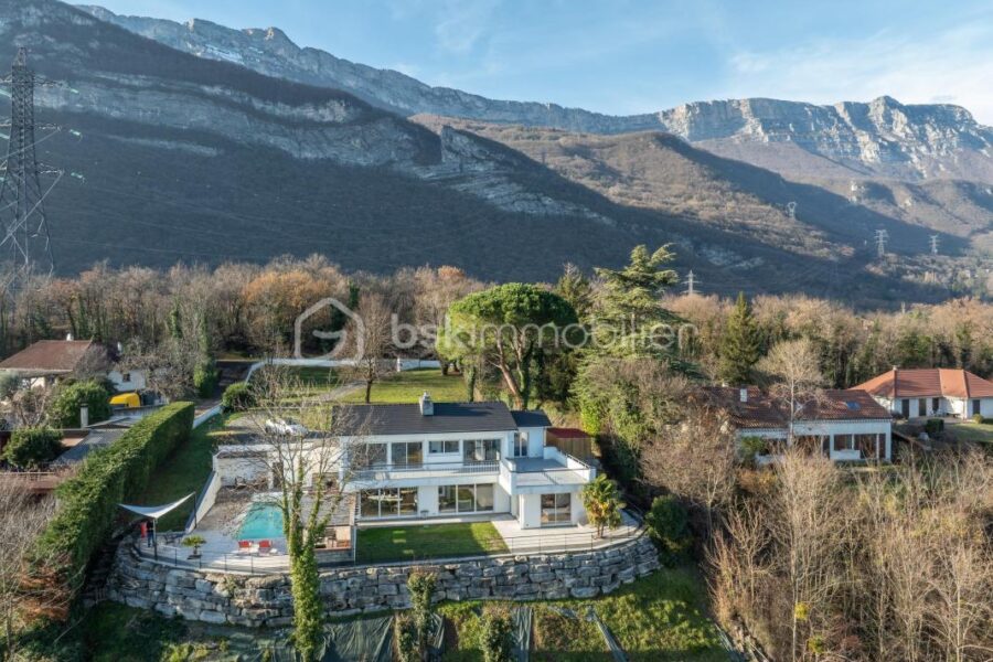 Maison à vendre à Varces allieres et risset