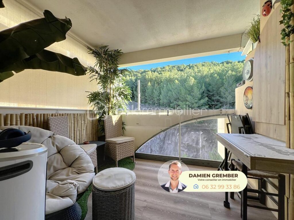 🌿 Charmant T3 rénové de 48 m² avec terrasse, vue pinède & piscine 😍 – 3 pièces – 2 chambres – 47 m²