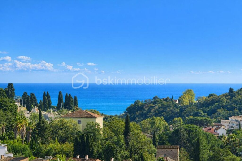 LE CANNET – Appartement 4 pièces – 77M² – Dernier étage – Vue mer – Proches tous commerces à pied – 4 pièces – 3 chambres – 77 m²