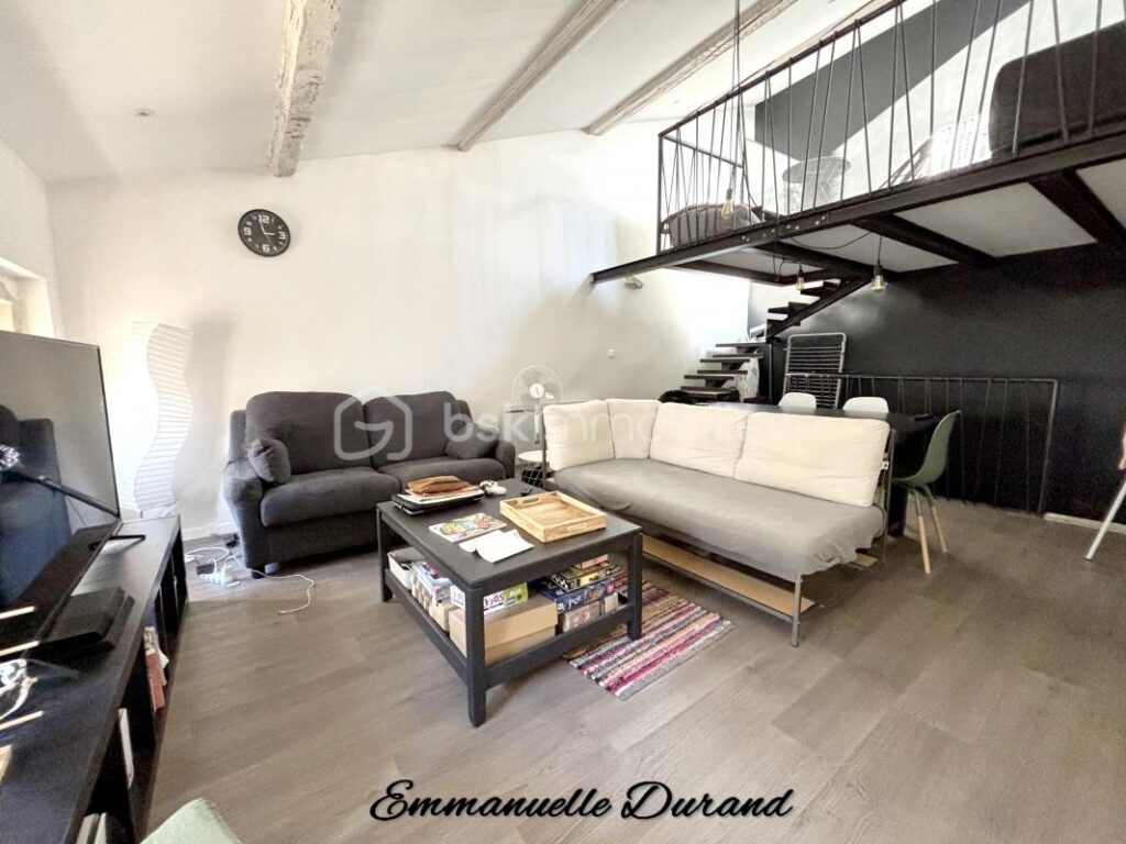 Bel immeuble de rapport idéalement situé ! – 5 pièces – 3 chambres – 120 m²