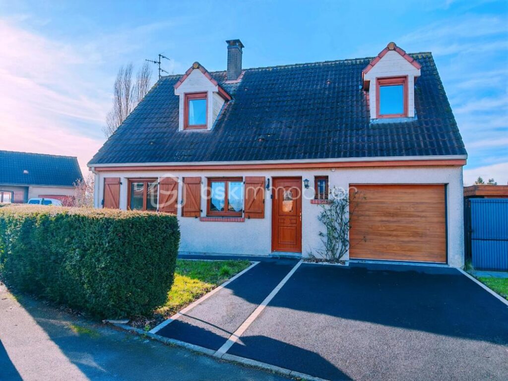 MAISON INDIVIDUELLE / 3 CHAMBRES / TERRAIN 459 M2 / GARAGE / JARDIN / TOP SECTEUR EN IMPASSE AVEC VUE SUR LES CHAMPS – 4 pièces – 3 chambres – 107 m²