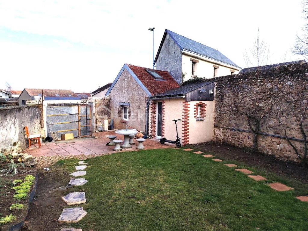 maison et studio 70 m² – 3 pièces – 1 chambre – 45 m²