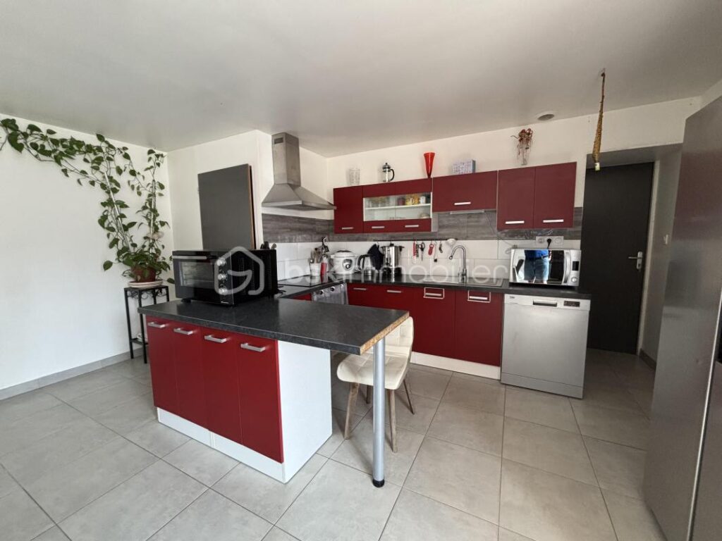 Maison authentique dans un village à caractère – 5 pièces – 3 chambres – 165 m²