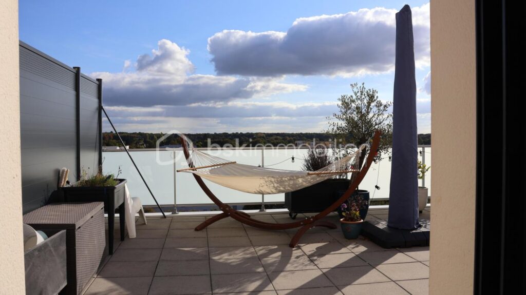 Superbe appartement T4 avec terrasse panoramique de 50 m2 à Chantepie – 4 pièces – 3 chambres – 77 m²