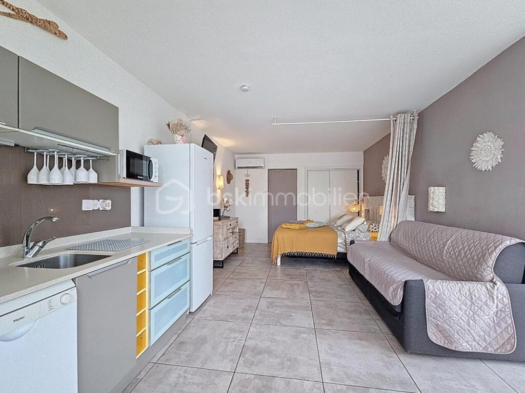 Quart de villa et sa cave Anse des Rochers piscine et plage – 1 pièce – 1 chambre – 21 m²