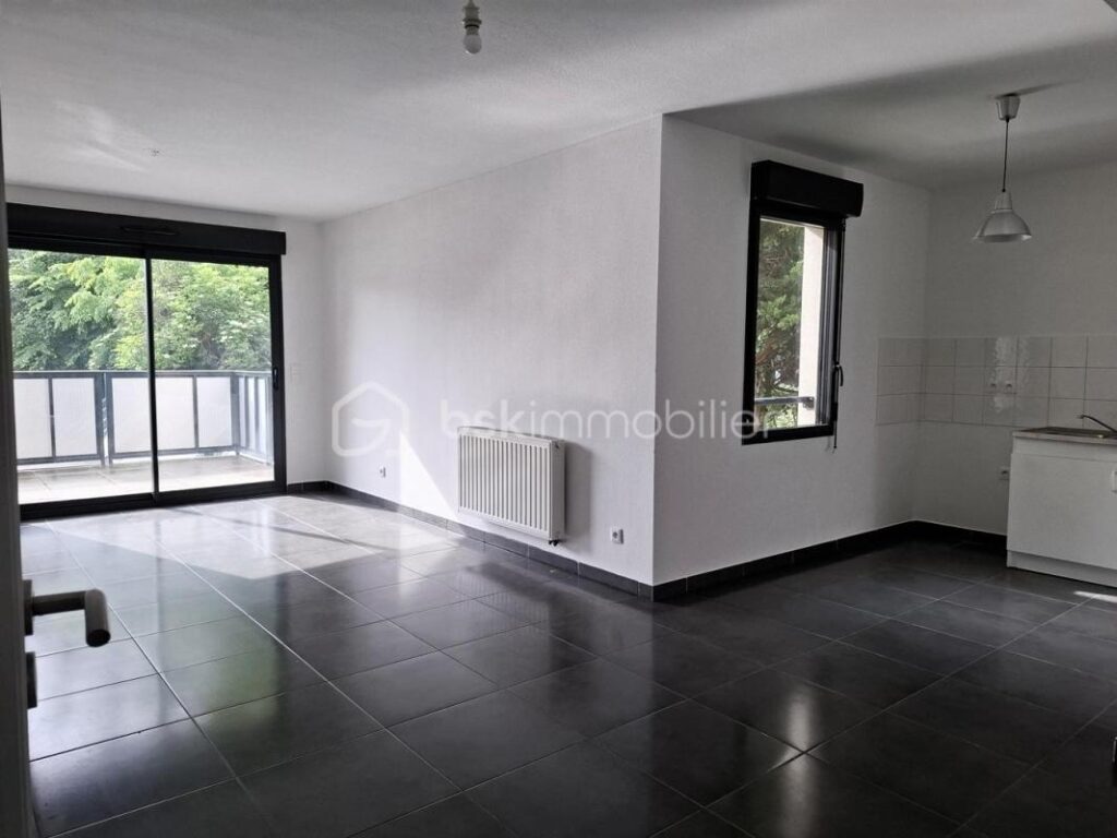 APPARTEMENT T3 PROCHE CENTRE – 3 pièces – 2 chambres – 69 m²