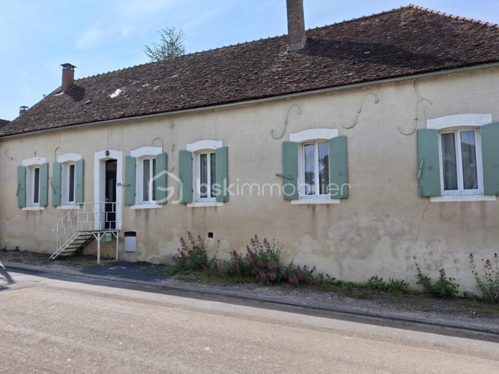 Ravissante maison de campagne – 3 pièces – 2 chambres – 126 m²