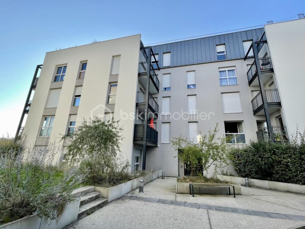Investissement locatif proche de la gare – 3 pièces – 2 chambres – 62 m²