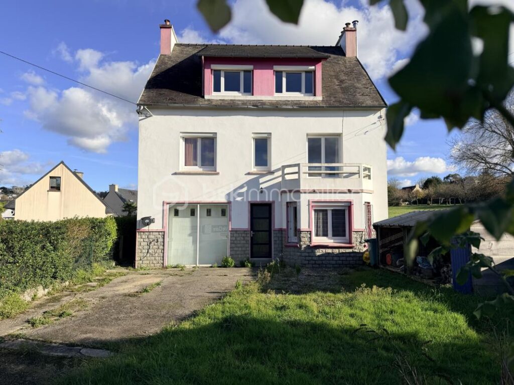 Maison Familiale – 7 pièces – 5 chambres – 155 m²