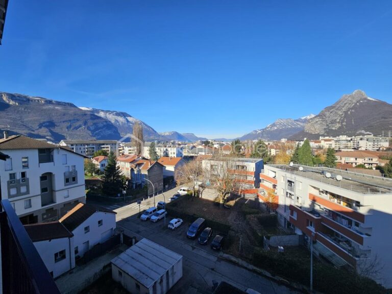 Grand T2 lumineux – 3 pièces – 1 chambre – 63 m²