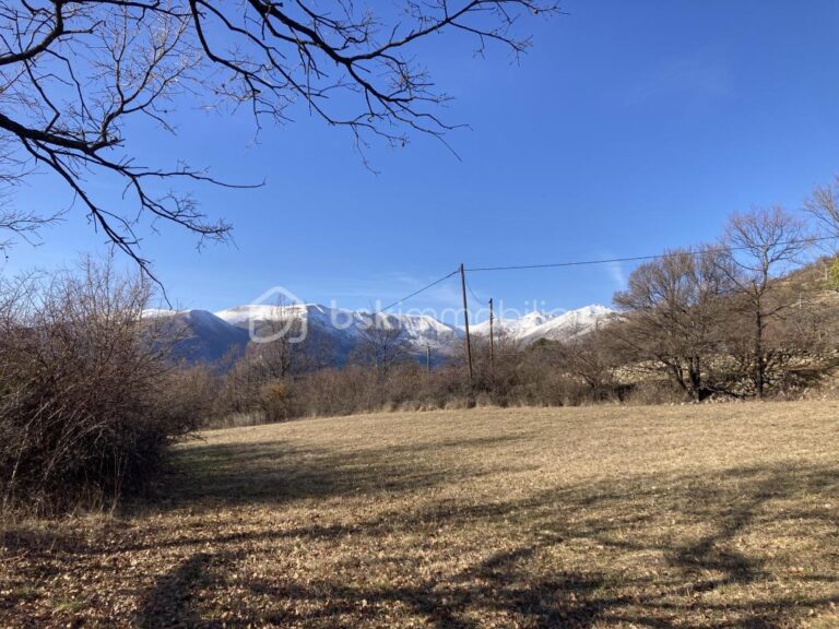 Terrain constructible 1305 m2 exposition plein sud et vue montagne – NR pièces – NR chambres – 1305 m²