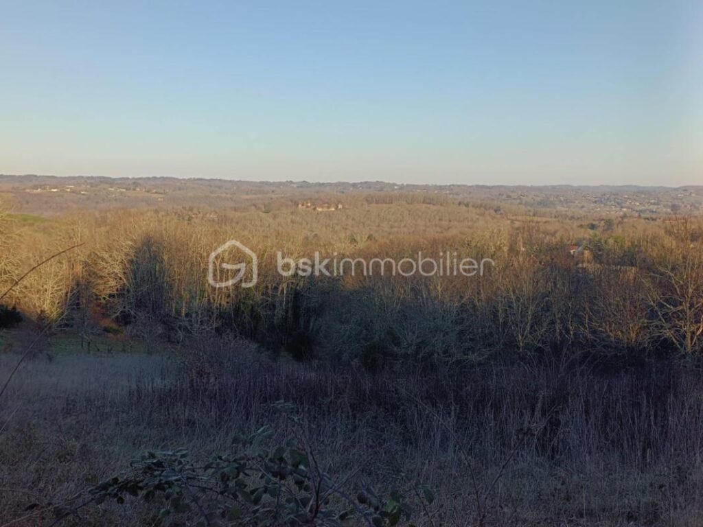 Magnifique Terrain de 5 892m2 constructible, sur les Hauteurs du Buisson de Cadouin 24480 – NR pièces – NR chambres – 5892 m²