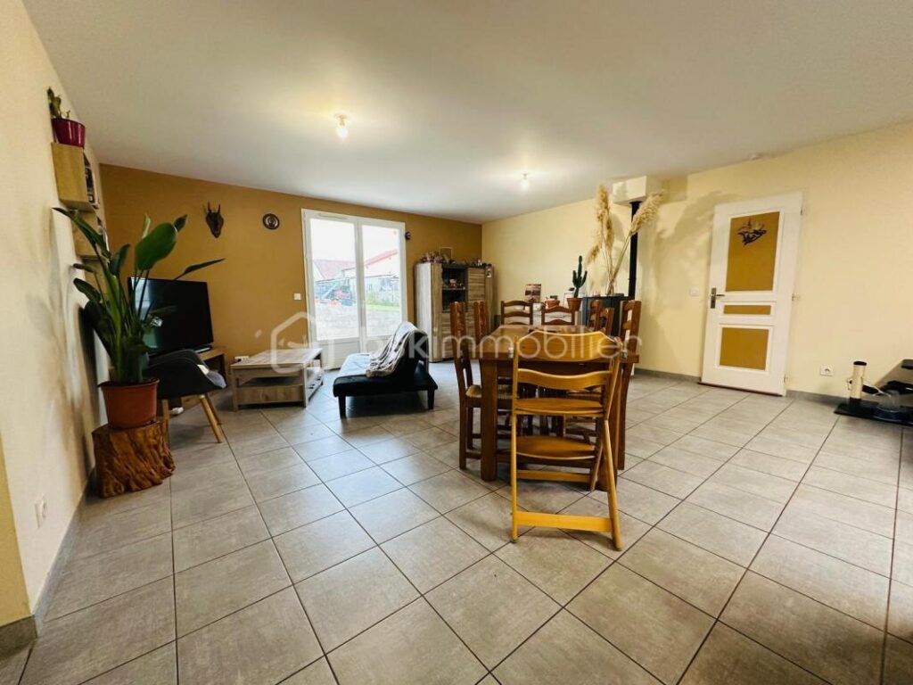 MAISON 3 CHAMBRES DE 94 M2 – 4 pièces – 3 chambres – 94 m²