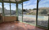 34490 THEZAN LES BEZIERS – MAISON TRADITIONNELLE FAMILIALE – PAS DE VIS À VIS. NI MITOYENNETÉ – PISCINE – GARAGE – PHOTOVOLTAÏQUES – 4 pièces – 3 chambres – 124 m²