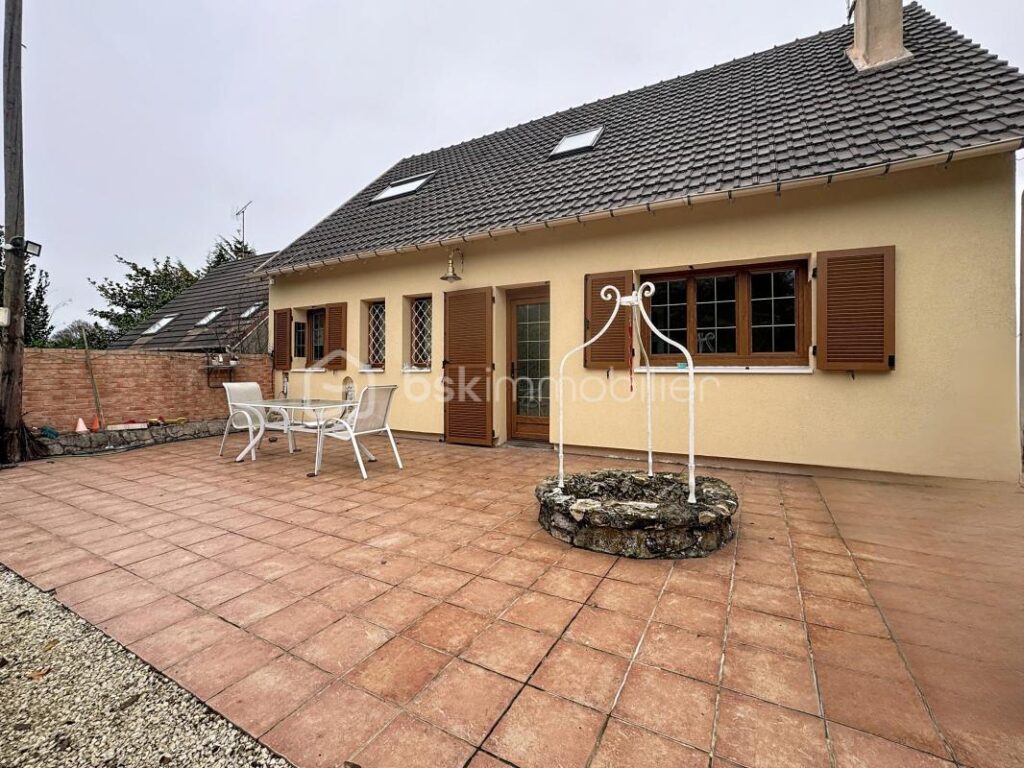 Maison familiale 6 pièces au calme dans un cadre verdoyant – 6 pièces – 5 chambres – 136 m²