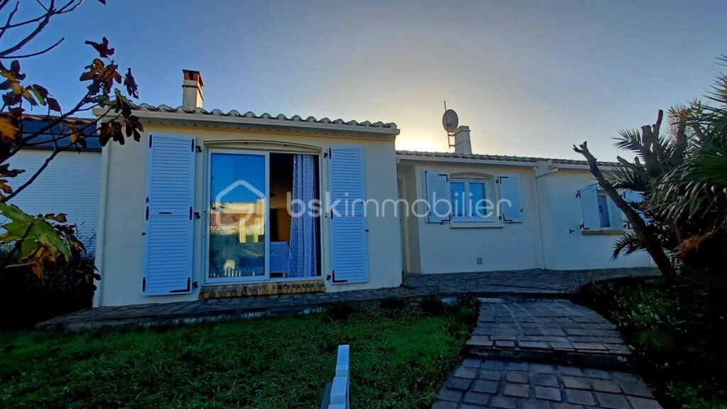 OLONNE SUR MER CENTRE BOURG – 6 pièces – 3 chambres – 126 m²