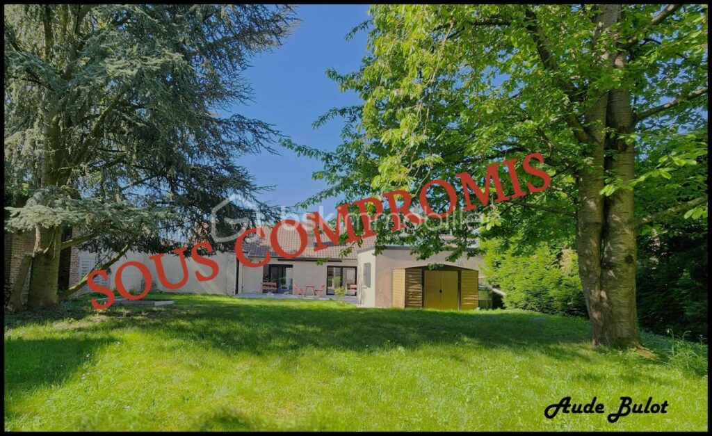 Ferme au carré de 285 m² – Un havre de paix aux portes de Lille – 7 pièces – 4 chambres – 285 m²