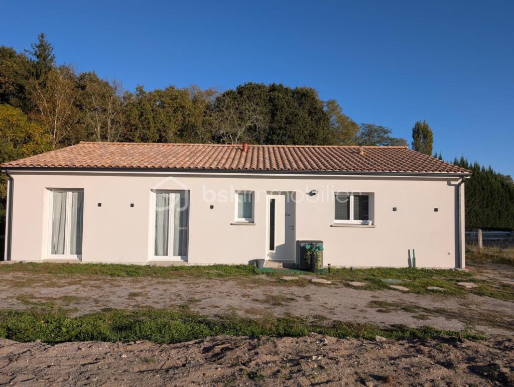 Maison neuve RE2020 de 112m2 – 5 pièces – Terrain 1840m2 – 5 pièces – 4 chambres – 112 m²