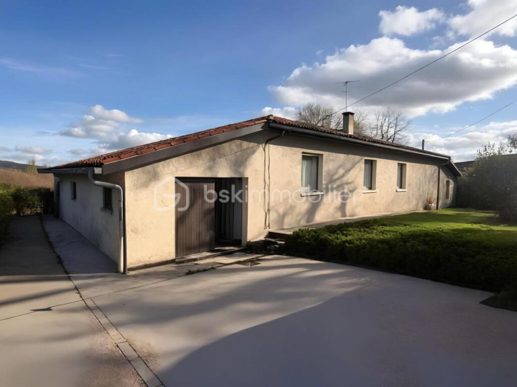 Maison familiale avec bureau indépendant – Pessan – 6 pièces – 4 chambres – 167 m²