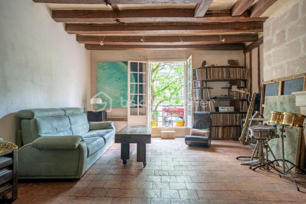 Appartement de Charme au Cœur du Vieux Tours – 2 pièces – 1 chambre – 58 m²