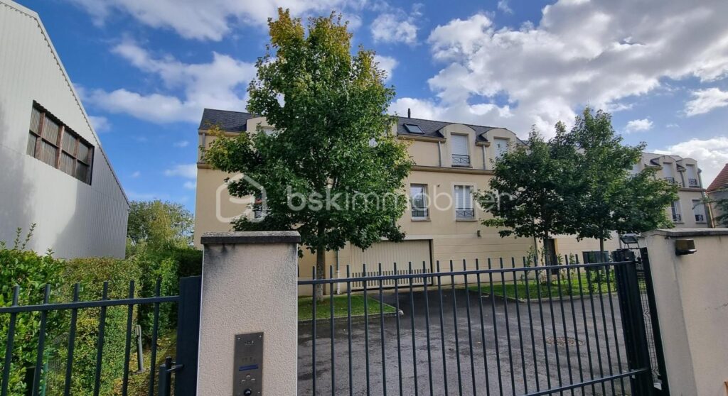 Appartement F2 Persan – 2 pièces – 1 chambre – 48 m²