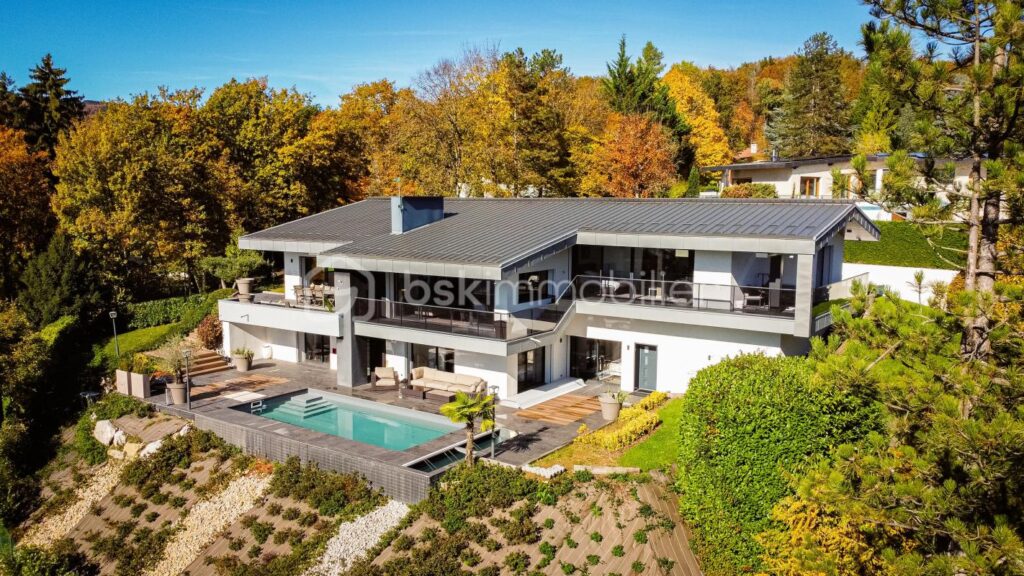 Propriété de 300 m² – Vue Lac & Montagnes – 7 pièces – 5 chambres – 300 m²