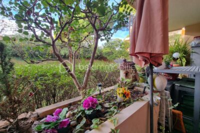 LE CANNET (06110) – APPARTEMENT F3 DE 70M2 AVEC TERRASSE, PARKING, CAVE – PROCHE DES COMMODITÉS/COMMERCES ET DU QUARTIER PALESTRE – CALME ET SANS VIS A VIS – 3 pièces – 2 chambres – 70 m²