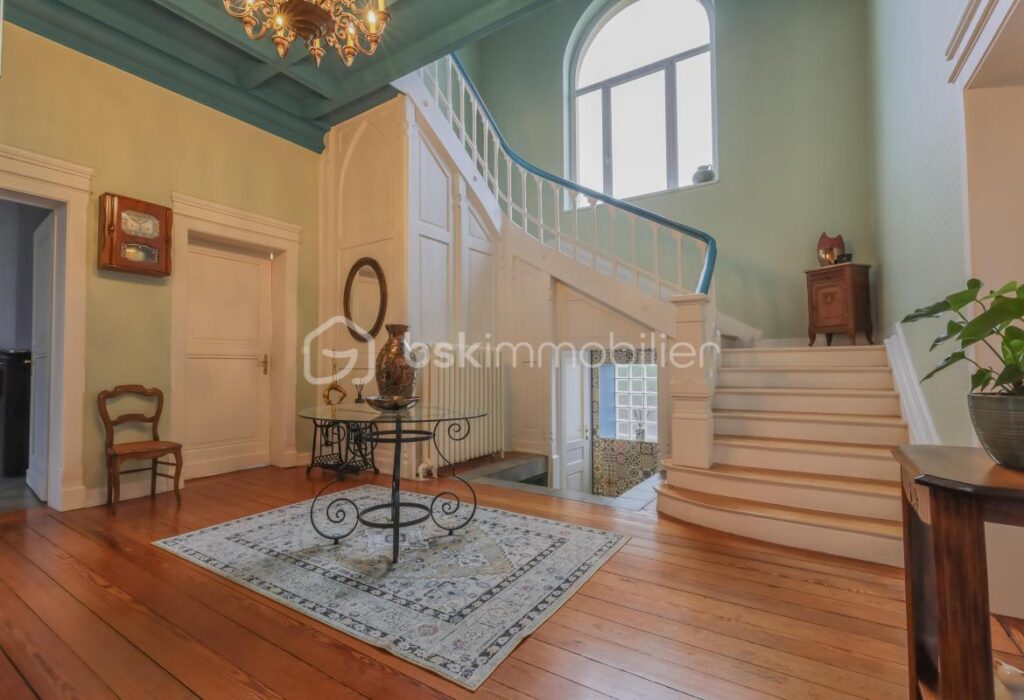 Élégante maison de maître rénovée – Proche Thionville – 8 pièces – 4 chambres – 300 m²