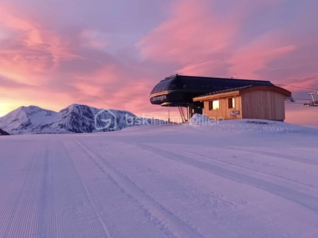 Studio 29 m² – Centre de Chamrousse – Vue montagne – 1 pièce – NR chambres – 29 m²