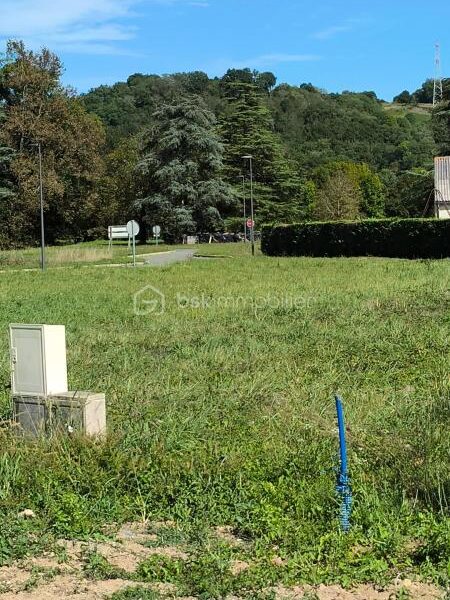 Terrain à vendre à Trie sur baise