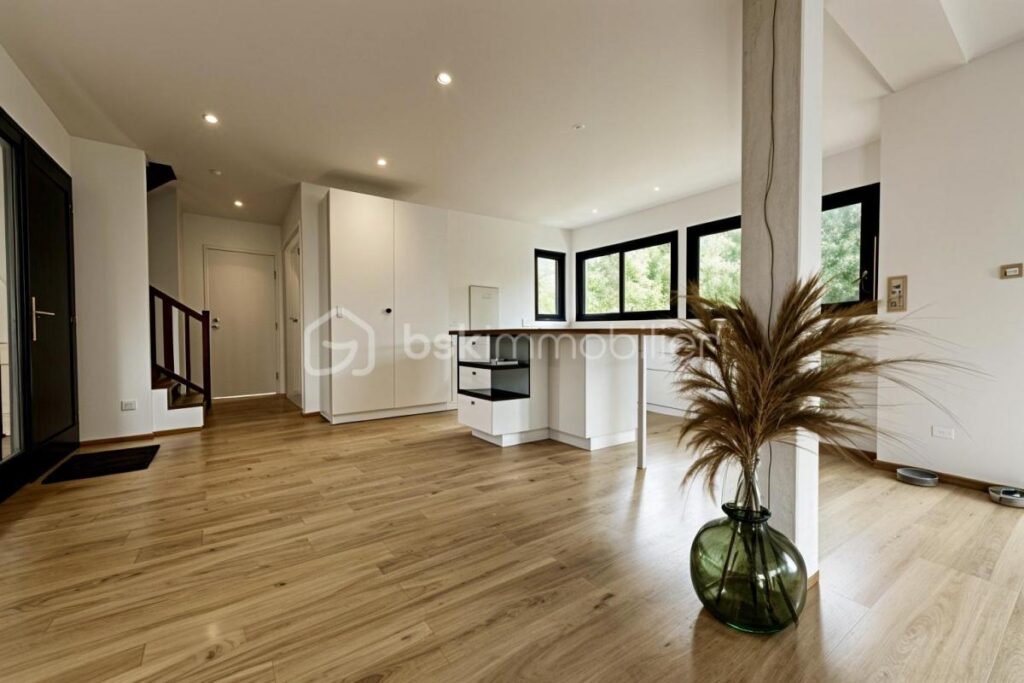 BELLE MAISON FAMILIALE – 7 pièces – 4 chambres – 144 m²