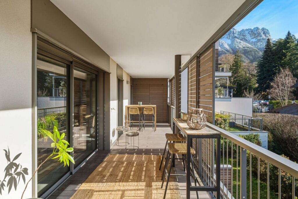 Très bel appartement situé à Menthon Saint Bernard – 3 pièces – 2 chambres – 90 m²